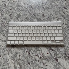 OEM Genuine Apple A1314 Wireless Bluetooth Keyboard Silver White Tested