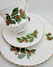 Vintage Rosina Cup Saucer & 8” Plate Christmas Yuletide Holly Berry Teacup Trio