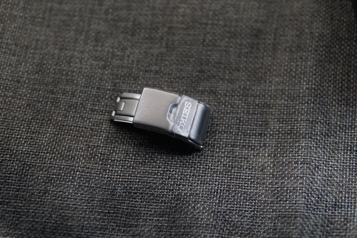 NEW SEIKO original buckle clasp MARINEMASTER SBDX001 SBDX017 18mm