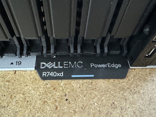 DELL POWEREDGE R740XD 24SFF 2x 18C GOLD 6140 2.3GHz 256GB RAM H740P NO HDD - Picture 2 of 4