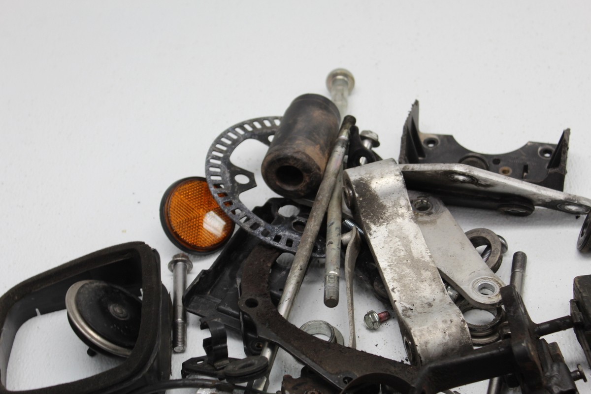 11-15 KAWASAKI NINJA ZX10R PARTS AND HARDWARE LOT | eBay