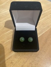 14K YELLOW GOLD GREEN JADE ROUND BALL STUD EARRINGS VERY PRETTY