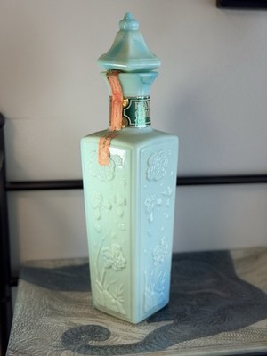 Jim Beam Light Blue Ceramic Floral Decanter 4/5 Quart Square Stopper Collectible