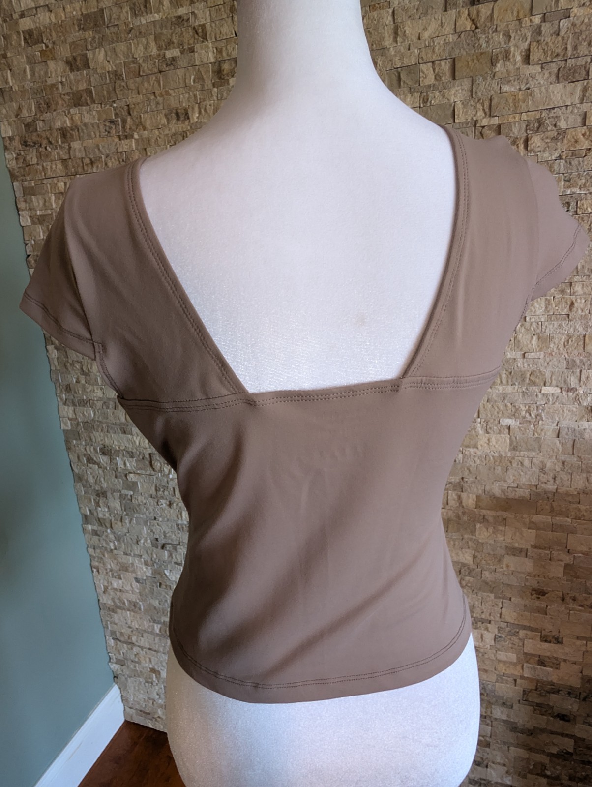 Neutral Cream Dusty Rose Cap Short Sleeve Contour Crop Top Bustier Style Shirt image 3