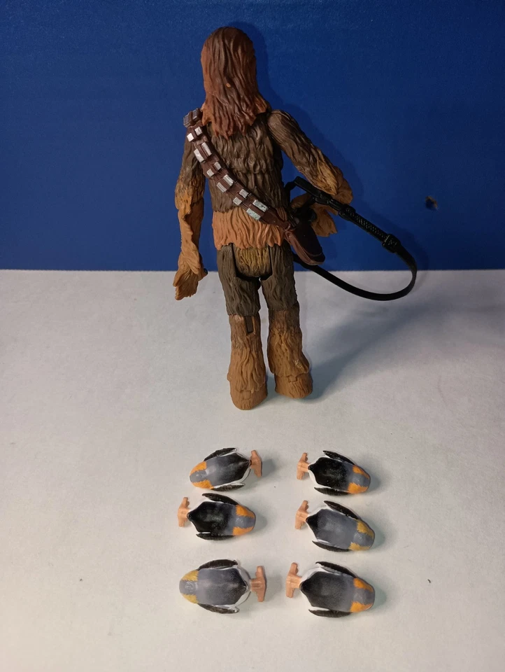 Star Wars Galaxies Edge Smugglers Run Millennium Falcon Chewbacca Figure Porgs - Image 2 of 2