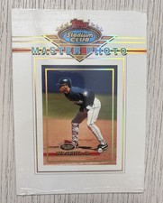 1993 Topps Stadium Club - Master Photo Ken Griffey Jr On the Bases
