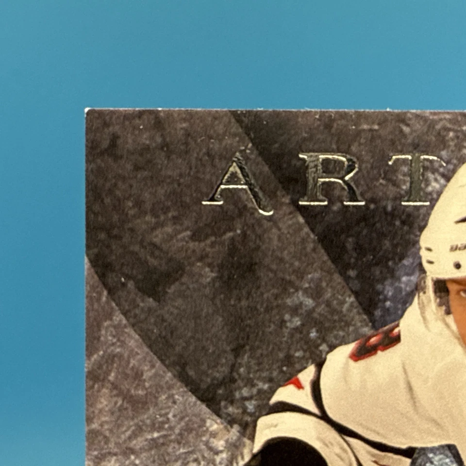 2011-12 UD ARTIFACTS DUAL JERSEY /125 Patrick Kane #34 - Image 3 of 4