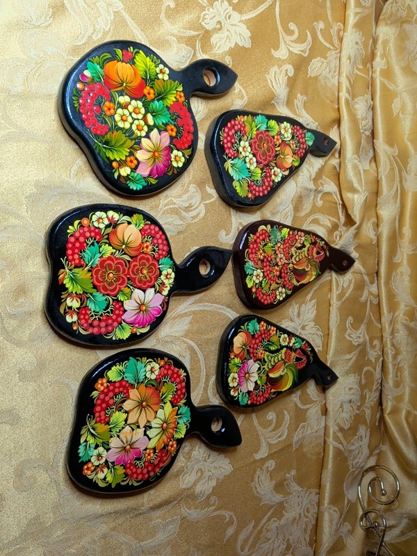 Vintage Lot of 6 Trivits Hand Painted Folk Art Lovely Pieces