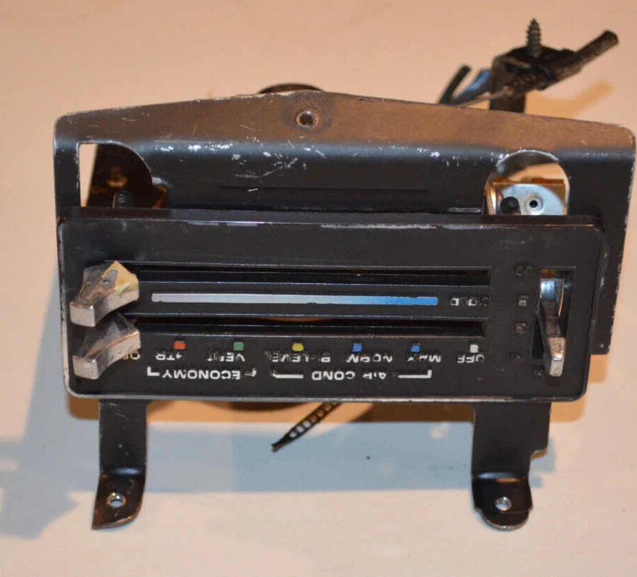CHEVROLET MONZA CLIMATE CONTROL TEMPERATURE HEAT 1976 1977 1978 1979 OEM Foto 2 de 4