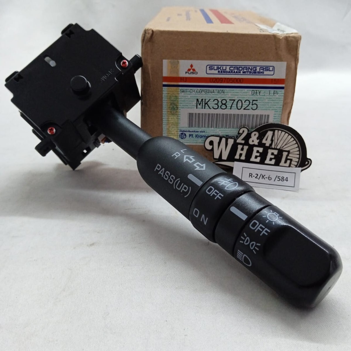 Mitsubishi Fuso Canter FE110 FE111 FE211 FE71 Switch Combination