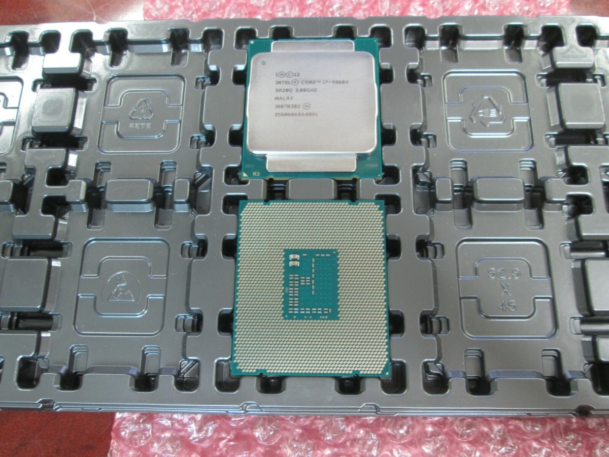 Intel インテルCore i7 – 5960 X