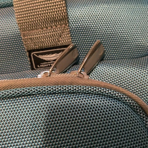 Delsey Overnight Travel Bag Handle Wheels Ice Blue Rolling Luggage Rare. - Picture 3 of 23