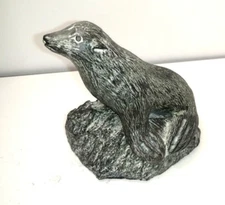 VTG A WOLF ORIGINAL The Wolf Sculpture statue Seal  Inuit Hand made Canada