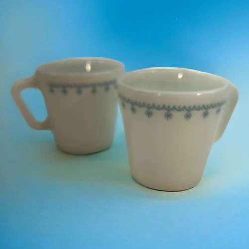 Pyrex Blue Snowflake Garland White Coffee Cup Mug 1410 8oz Vintage Atomic Star 2