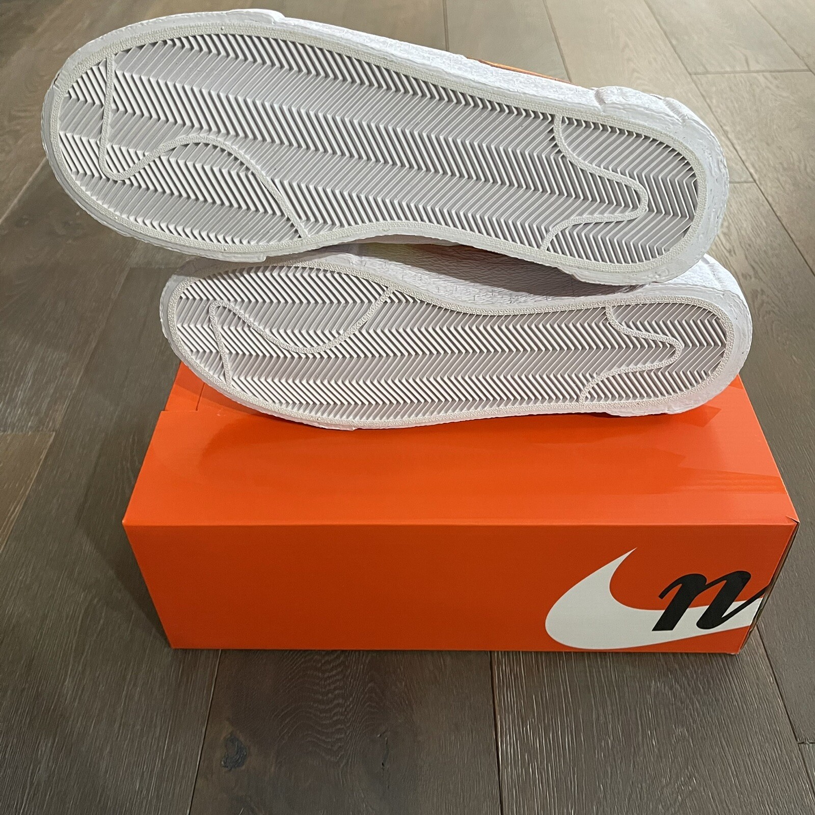 SACAI X NIKE Nike Blazer Low x Sacai Magma Arancione DD1877 100 Taglia 10