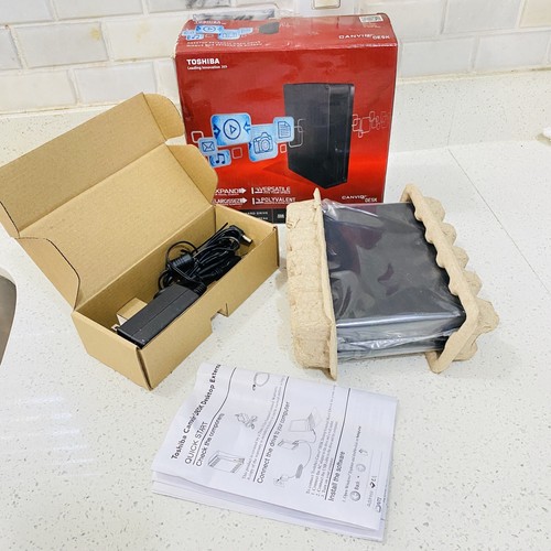 Toshiba 3TB Canvio Desktop External Hard Drive / HDWC130XK3J1/USB 3.0 New - Picture 10 of 11