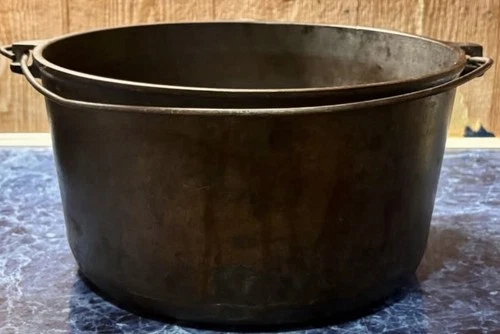 VINTAGE RARE GRISWOLD “ERIE” #6 CAST IRON MASLIN KETTLE #937