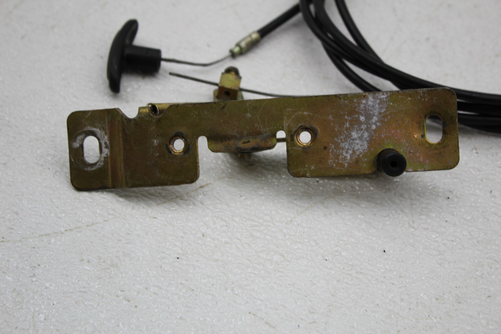 99-01 FERRARI 456 M REAR TRUNK RELEASE LEVER CATCH CABLE