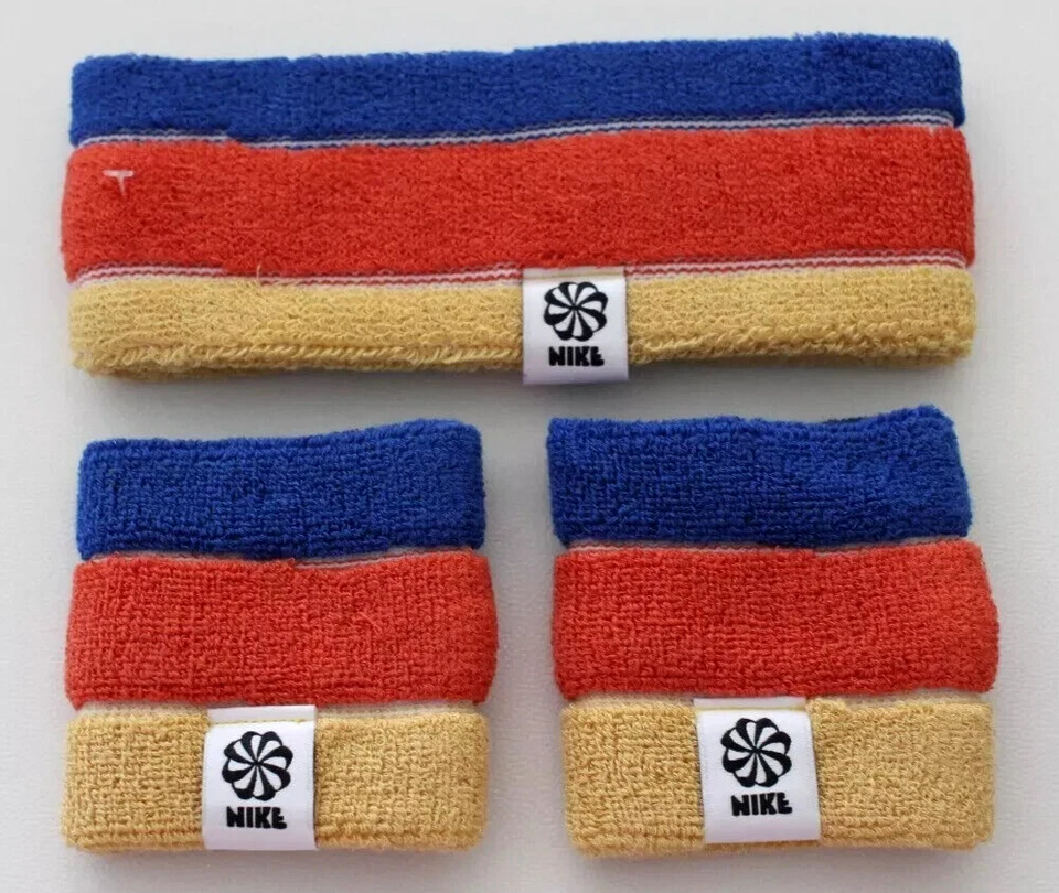 Conjunto de diadema y pulseras deportivas Nike Terry para hombre mantra naranja/azufre vivo Foto 2 de 4
