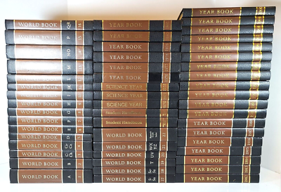The World Encyclopedia Complete Set 1975 52 Volumes W/Year Books
