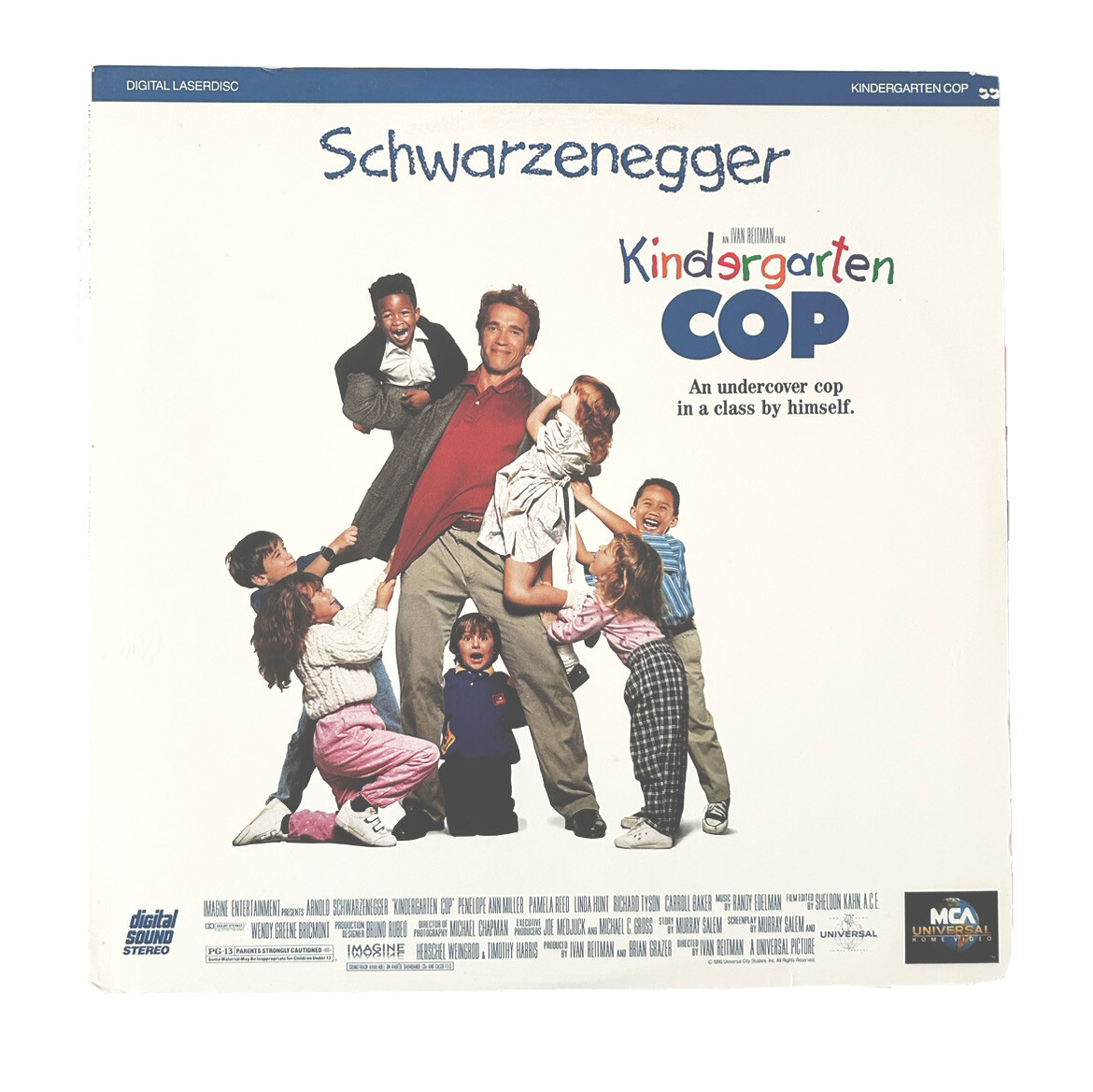 KINDERGARTEN COP Laserdisc VG+ ARNOLD SCHWARZENEGGER Cult