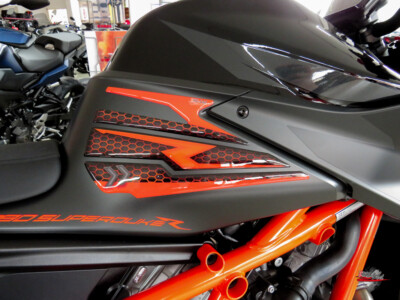 Motorrad Tankpad Lackschutz Orange Blau kompatibel für KTM 1290 Super Duke R