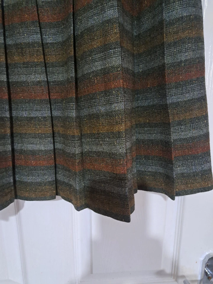 Falda plisada de lana talla 18 a rayas Foto 4 de 4