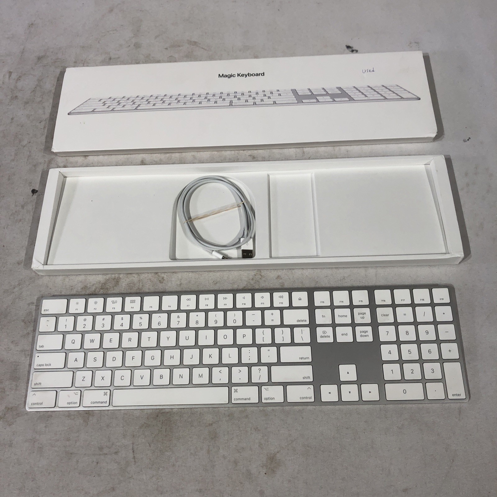OEM Apple Wireless Rechargeable Bluetooth Magic Keyboard w/ Numeric Keypad A1843