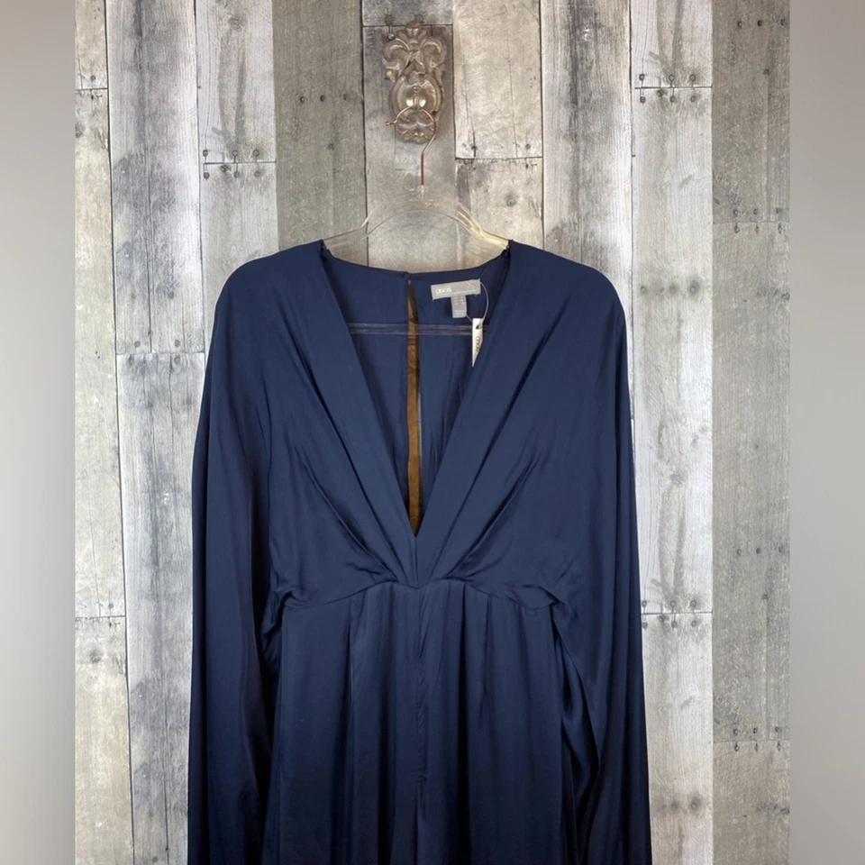 Mono manga capa satinado edición ASOS en azul marino talla 2 nuevo con etiquetas. Foto 4 de 4