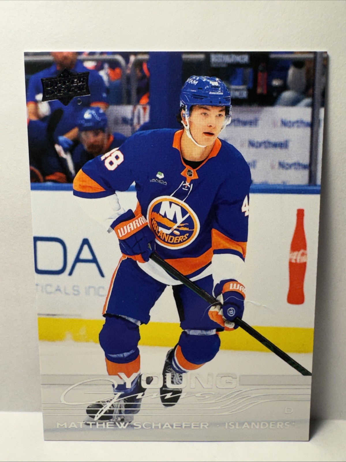 2025-26 Upper Deck Series 2 - Young Guns Matthew Schaefer #451 (RC)