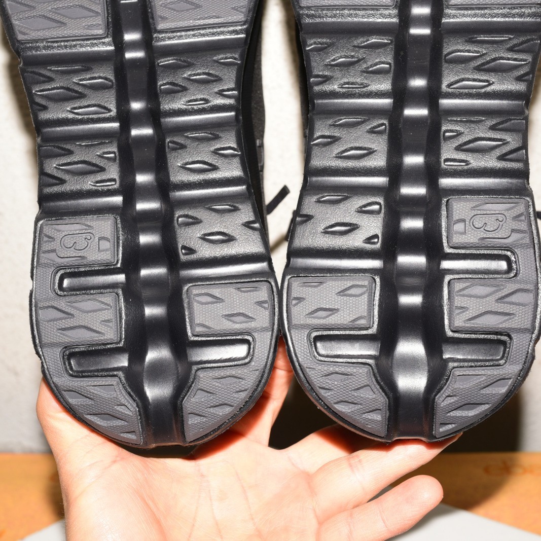 On Running Cloudtilt Black Eclipse Men US 11.5 / … - image 19