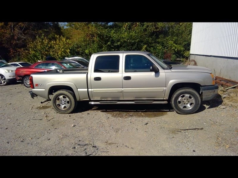 2005 Chevrolet Truck Silvrdo15 Passenger Side Front Inner Door Trim Panel Black - Image 4 of 4