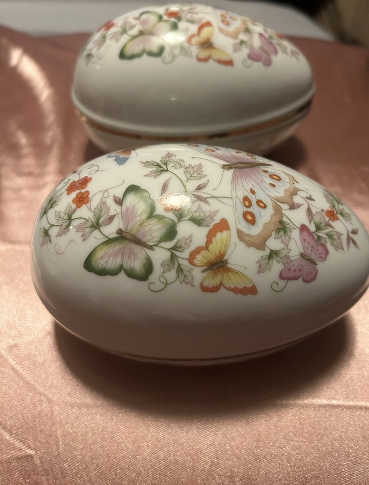 2Vintage 1974 Avon Fine Porcelain Decorated Easter Egg with 22K Gold