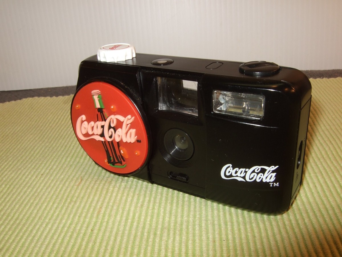 Vintage 1999 Coca Cola Camera 35mm Reusable Advertisment Camera
