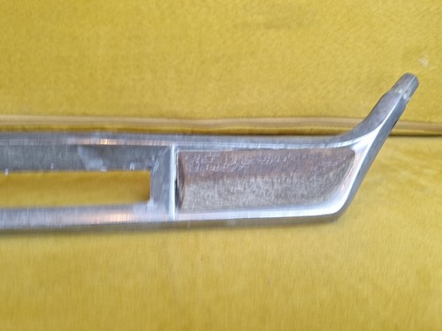 FORD D4ZB-16A036-AC 1974-1978 MUSTANG II GHIA RH FENDER SIDE MARKER MOLDING TRIM - Picture 7 of 12