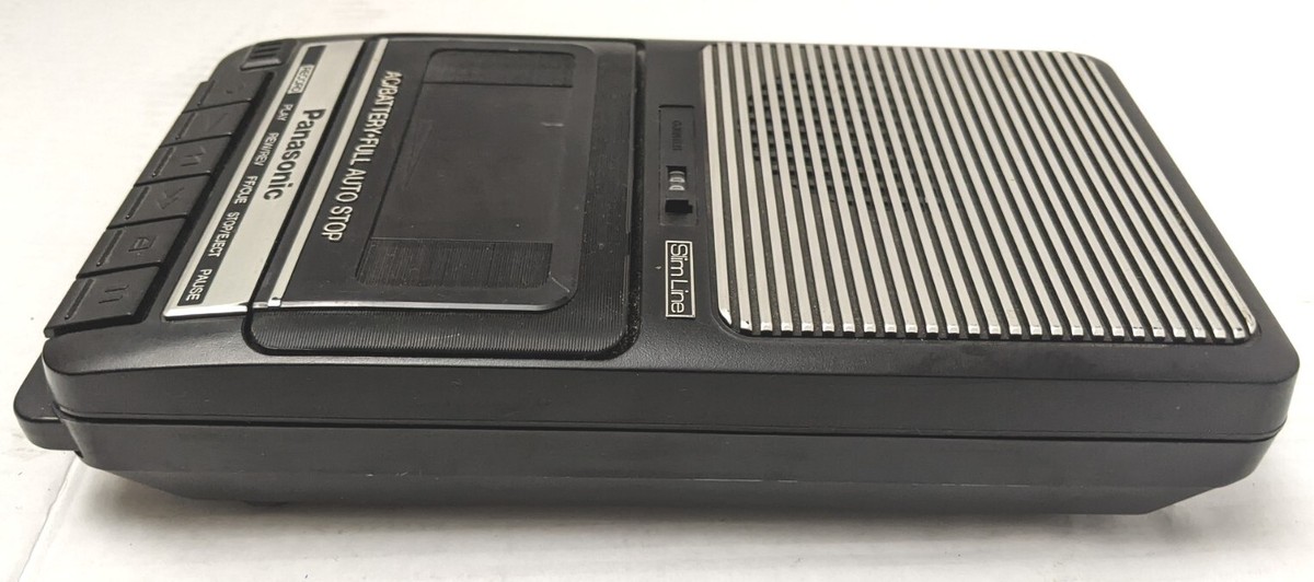 【激レア】Panasonic パナソニック製 カセットレコーダー RQ-2102 Panasonic RQ-2102 Slim Line Portable Cassette Tape Player