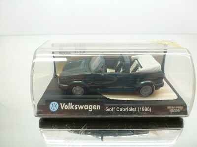 NEW-RAY 48509 VW GOLF MK1 CABRIOLET 1988 - GREEN MET. 1:43 - GOOD IN SHOWCASE