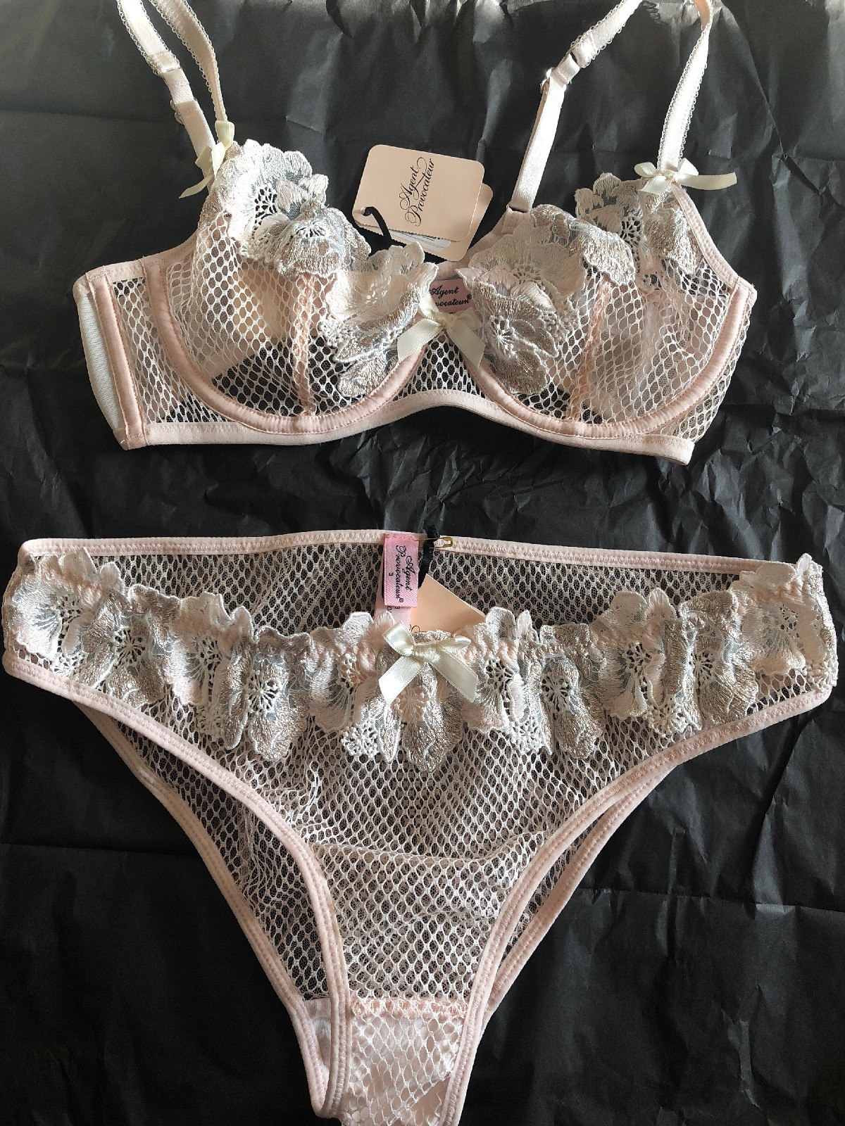 Picture 1 of 4. agent provocateur Eliza Set Bra 32c, Bottom Size 3 - Pictur...
