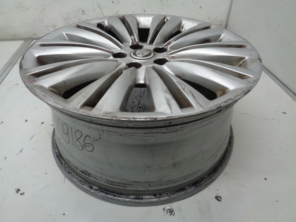 2009-2015 捷豹 XF 合金轮圈 19x8.5 10 双辐原始设备制造商 AK2109186 — 第 3/4 张图片