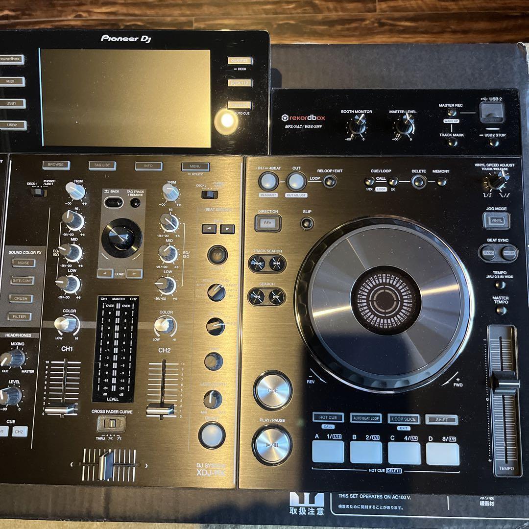 Pioneer XDJ-RX Professional Digital System Near Mint Pioneer XDJ-RX Professional Digital System Near Mint