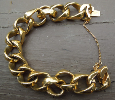 VTG CINER Signed Gold Tone Well Made Design Bracelet 7''