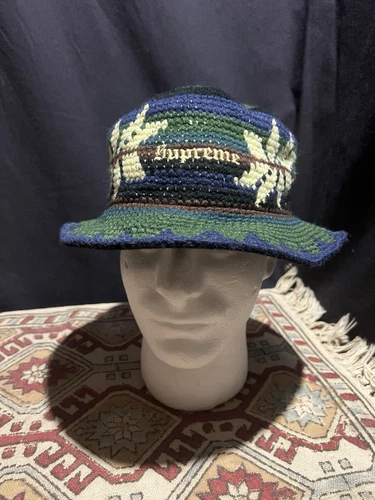 Supreme Chapeau Seau Acrylique Homme Flocon de Neige Crochet Concasseur Medium Large