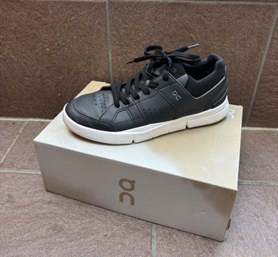 ON Cloud 5 waterproof Größe 39 THE ROGER Clubhouse Damen Freizeitschuhe