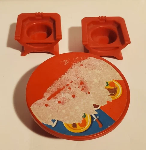 VINTAGE FISHER PRICE LITTLE PEOPLE DOLL HOUSE FURNITURE RED ROUND TABLE 2 CHAIRS