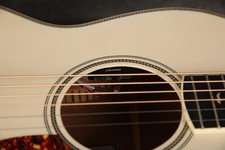 PRS SE P20E Electro-Acoustic-Antique White-2nd Hand