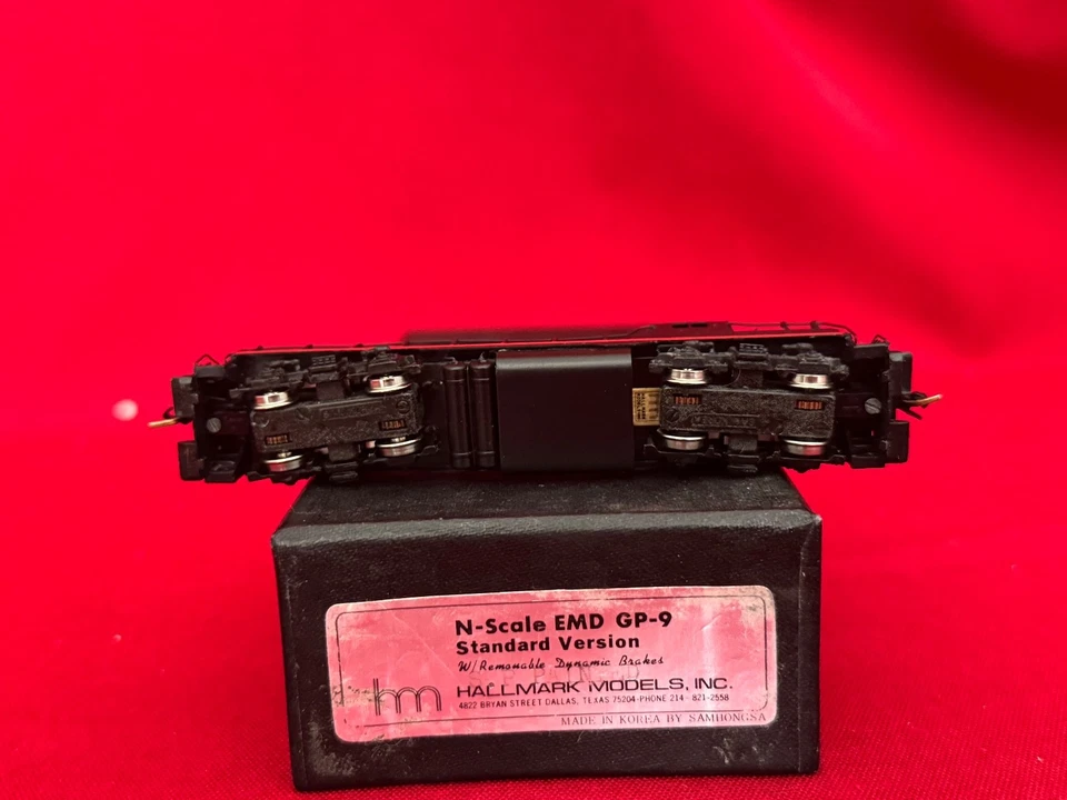 Hallmark Models Brass N Scale Southern Pacific GP-9 Black Widow - Image 2 of 4