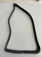 35/15 GUARNIZIONE VETRO (SEAL GLASS) DEFLETTORE SX IVECO DAILY - 89 93908611