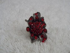 Silvertone Red Rhinestone Flower Ring  Adjustable Size 6-7 J48 