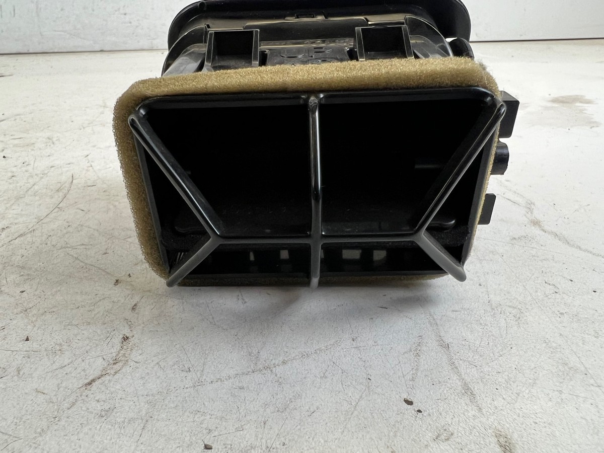 1989-1993 Nissan 240SX S13 Right Dash Air Vent | 6876144F00
