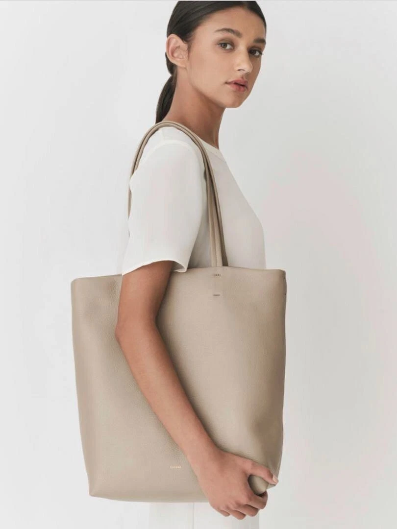 Cuyana bags hotsell on sale